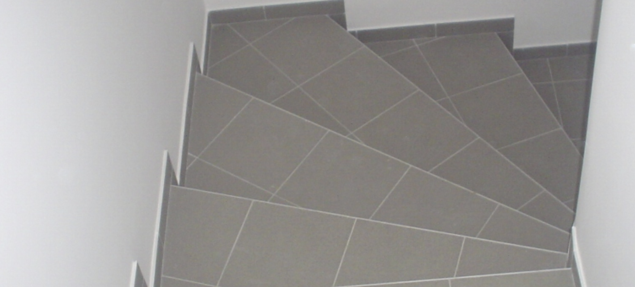 Stubište - sive pločice