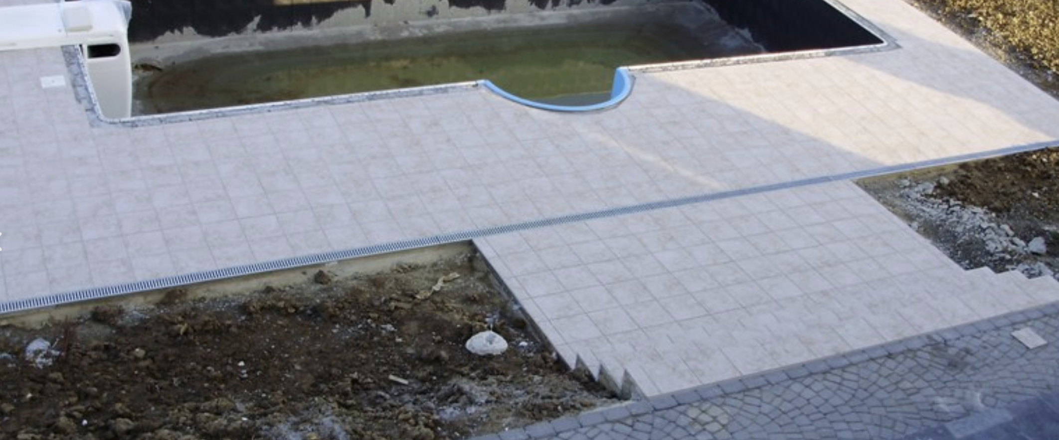 Postava keramike - bazen